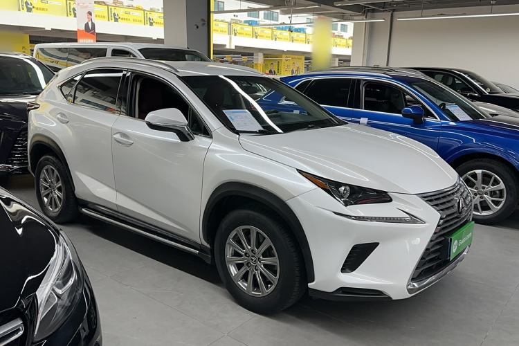Used Lexus NX 2017 200 Front-Wheel-Drive X-Trail SE Edition Exterior 3