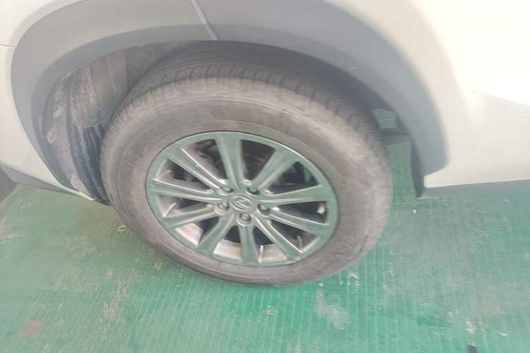 Used Lexus NX 2017 200 Front-Wheel-Drive X-Trail SE Edition Exterior 5
