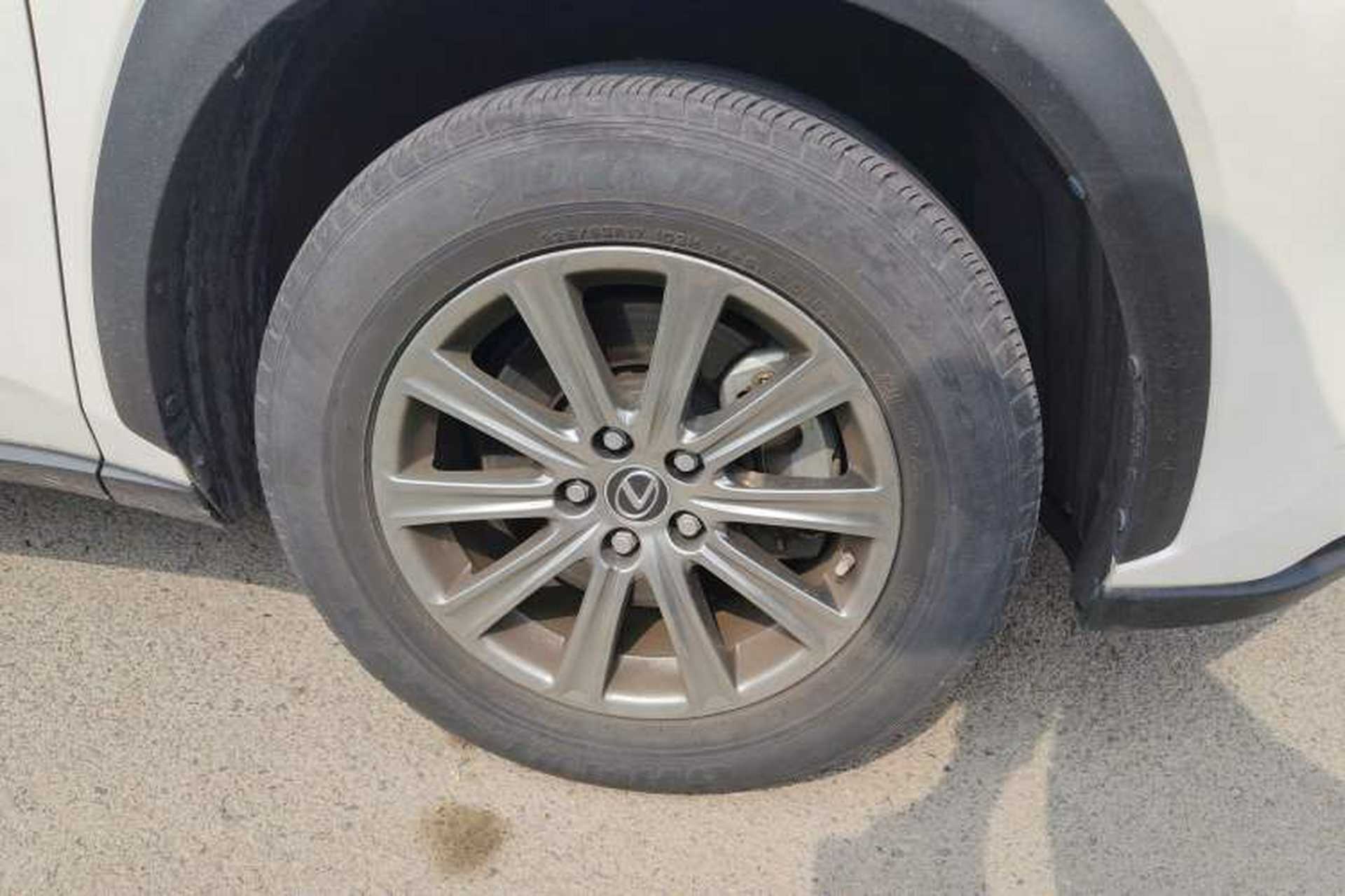 Used Lexus NX 2017 300 Front-Wheel-Drive Limited Edition Exterior 7