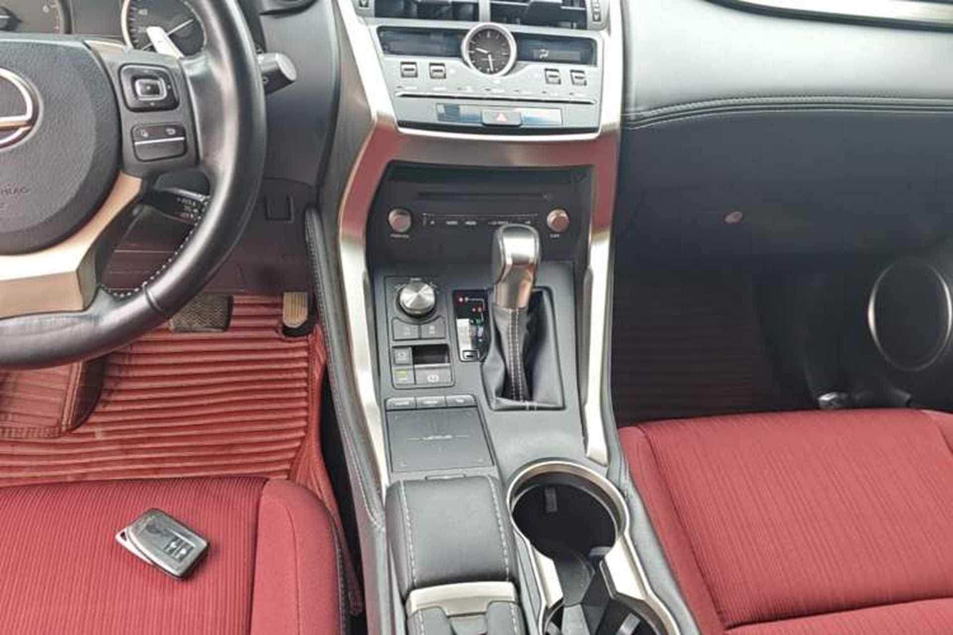 Used Lexus NX 2017 200 Front-Wheel-Drive X-Trail SE Edition Gear Lever