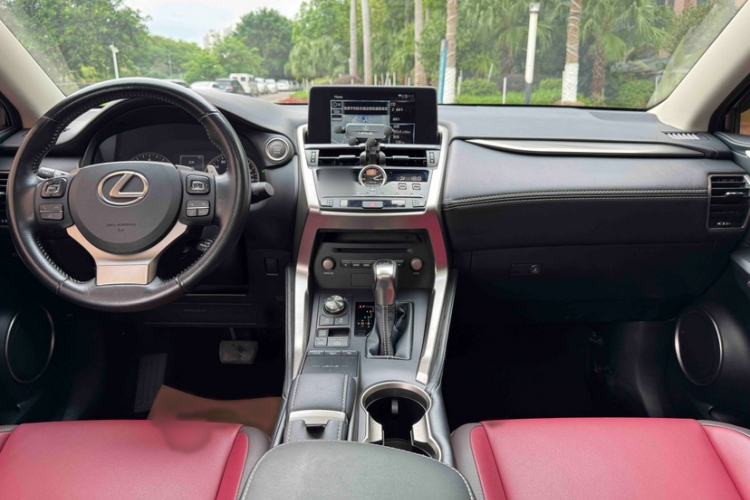 Used Lexus NX 2017 300 All-Wheel Drive Fēngshàng Edition Interior 11