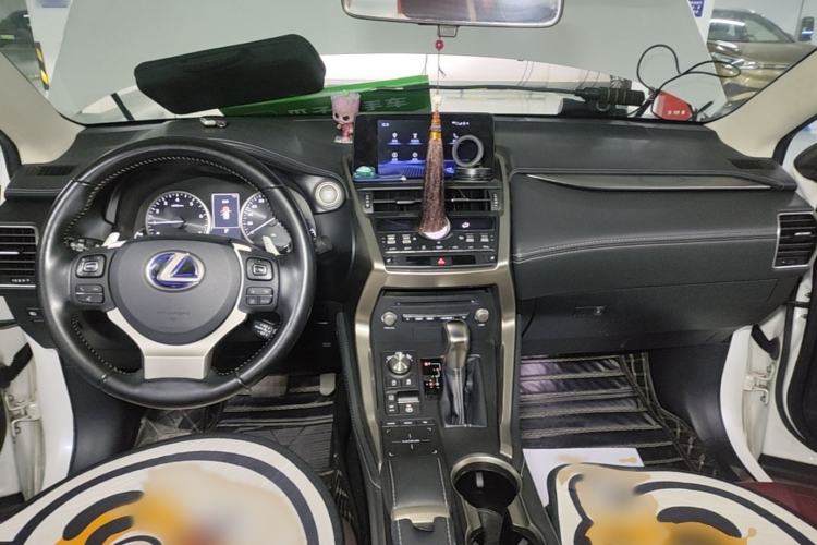 Used Lexus NX 2017 200 All-Wheel Drive Fēngshàng Edition Interior 2