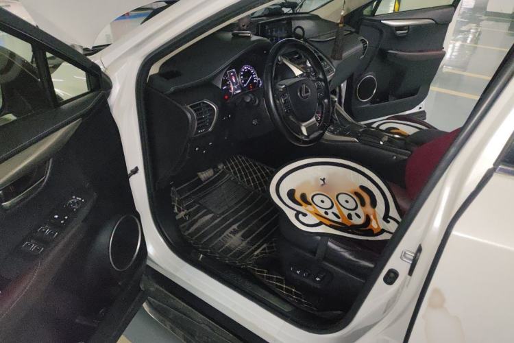 Used Lexus NX 2017 200 All-Wheel Drive Fēngshàng Edition Interior 3