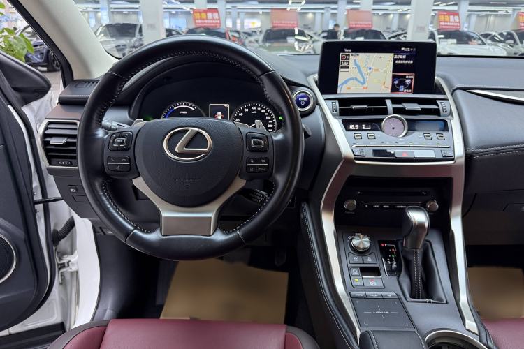 Used Lexus NX 2017 300h Front-Drive FENGSHANG Edition Interior 3