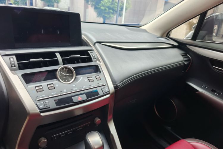 Used Lexus NX 2017 200 All-Wheel Drive Fēngshàng Edition Interior 5