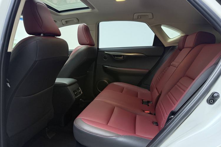Used Lexus NX 2017 300h Front-Drive FENGSHANG Edition Interior 6