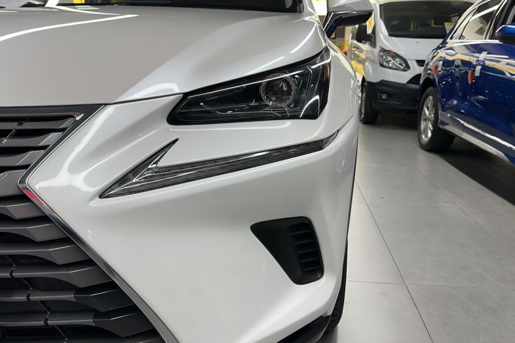 Used Lexus NX 2017 200 Front-Wheel-Drive X-Trail SE Edition Left Front Headlight