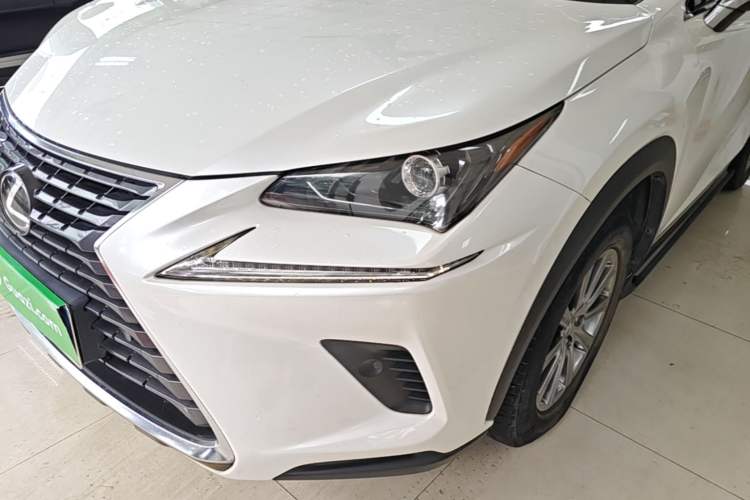 Used Lexus NX 2017 300 Front-Wheel-Drive Limited Edition Left Front Headlight