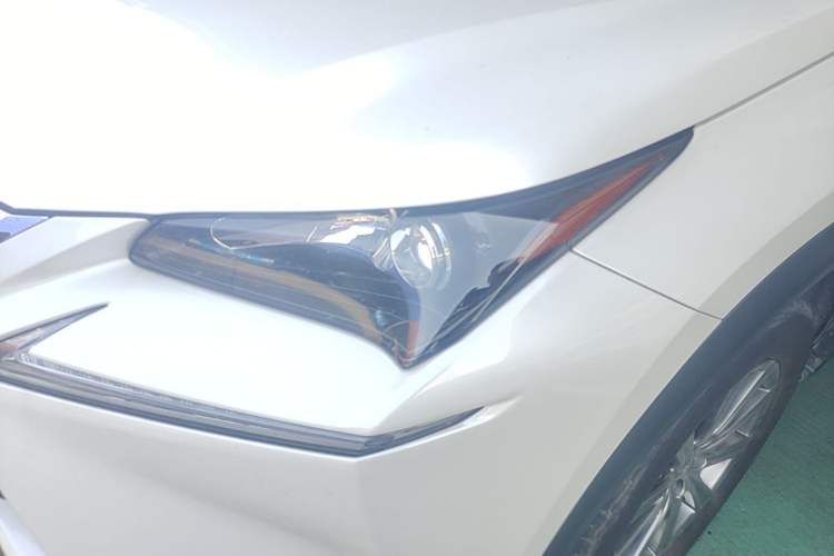 Used Lexus NX 2017 200 Front-Wheel-Drive X-Trail SE Edition Left Front Headlight