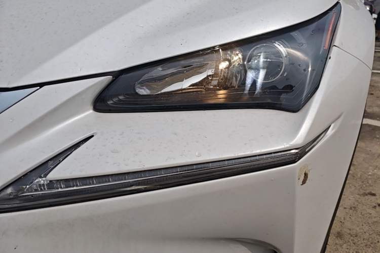 Used Lexus NX 2017 200 Front-Wheel-Drive X-Trail SE Edition Left Front Headlight