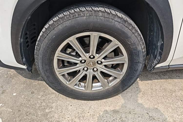 Used Lexus NX 2017 200 Front-Wheel-Drive X-Trail SE Edition Left Front Wheel Hub