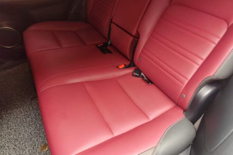 Used Lexus NX 2017 300h Front-Drive FENGSHANG Edition Left Rear Seat