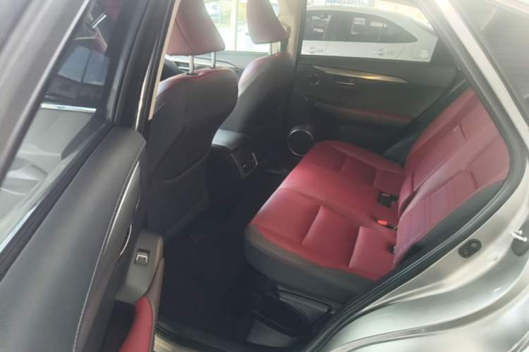 Used Lexus NX 2017 200 All-Wheel Drive Fēngshàng Edition Left Rear Seat