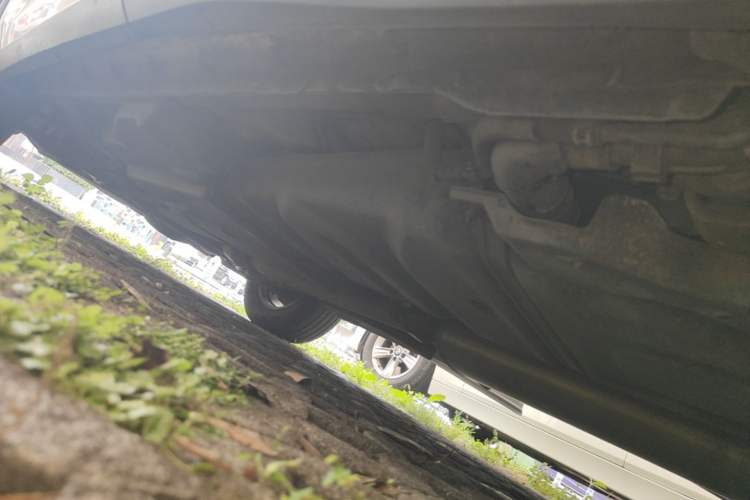 Used Lexus NX 2017 300 Front-Wheel-Drive Limited Edition Left Side Sill