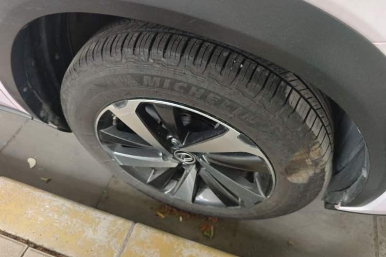 Used Lexus NX 2017 300h All-Wheel Drive Fongzhi Edition Right Front Wheel Hub