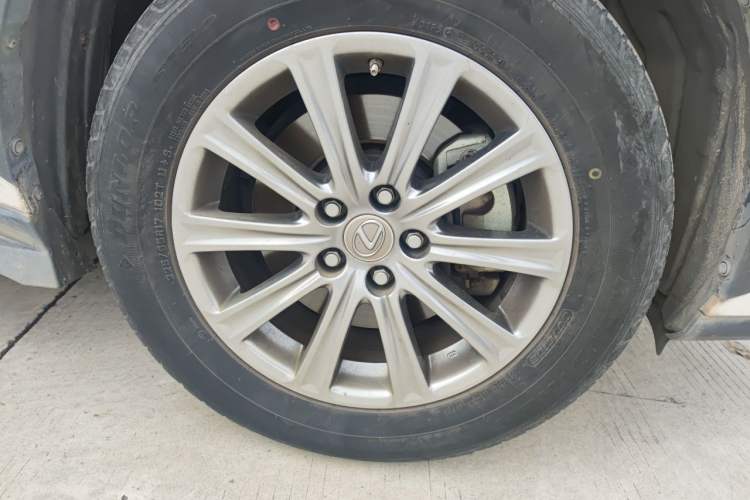 Used Lexus NX 2017 200 Front-Wheel-Drive X-Trail SE Edition Right Front Wheel Hub