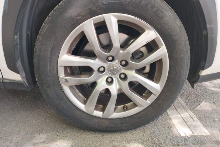 Used Lexus NX 2017 300 All-Wheel Drive Fēngshàng Edition Right Front Wheel Hub
