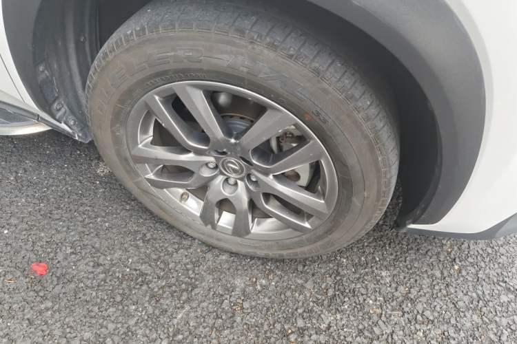 Used Lexus NX 2017 300h All-Wheel Drive Fongzhi Edition Right Front Wheel Hub