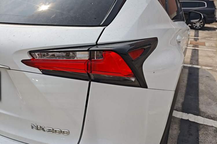 Used Lexus NX 2017 200 Front-Wheel-Drive X-Trail SE Edition Right Rear Taillight