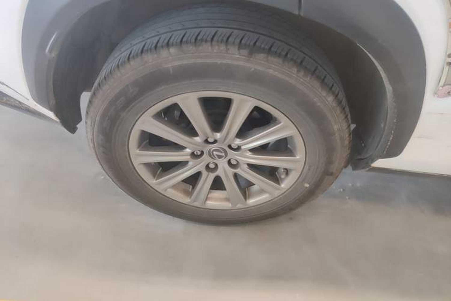 Used Lexus NX 2017 200 Front-Wheel-Drive X-Trail SE Edition Right Rear Wheel Hub