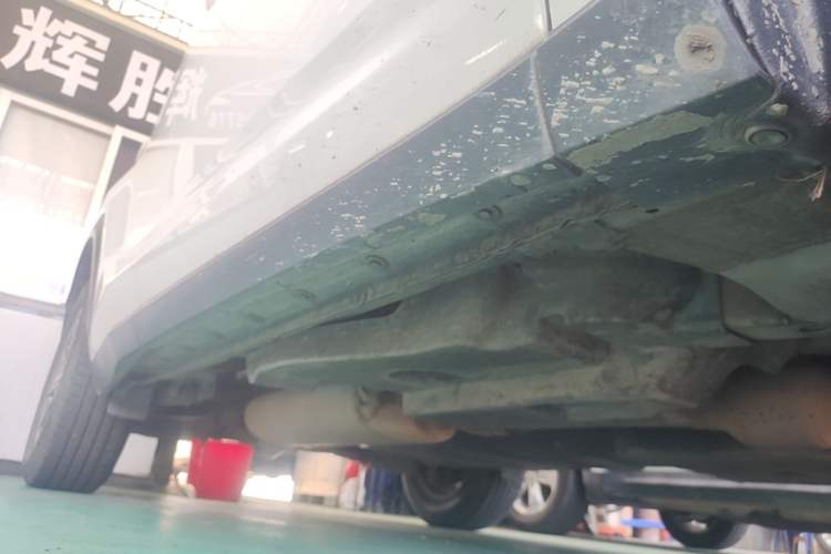 Used Lexus NX 2017 200 Front-Wheel-Drive X-Trail SE Edition Right Side Sill