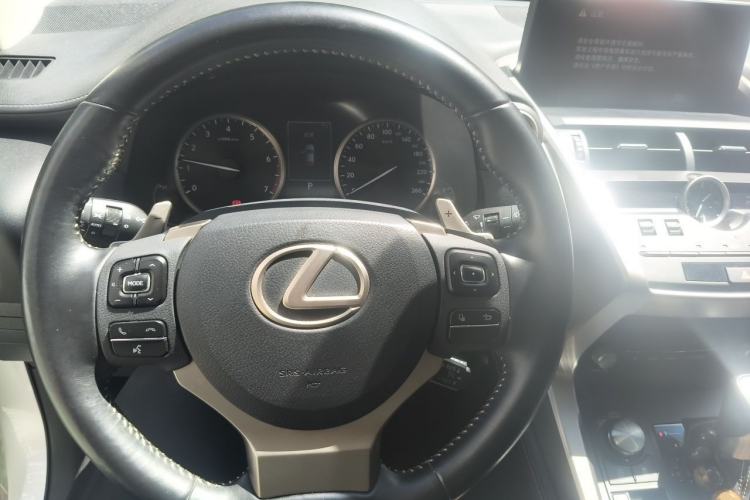 Used Lexus NX 2017 200 Front-Wheel-Drive X-Trail SE Edition Steering Wheel