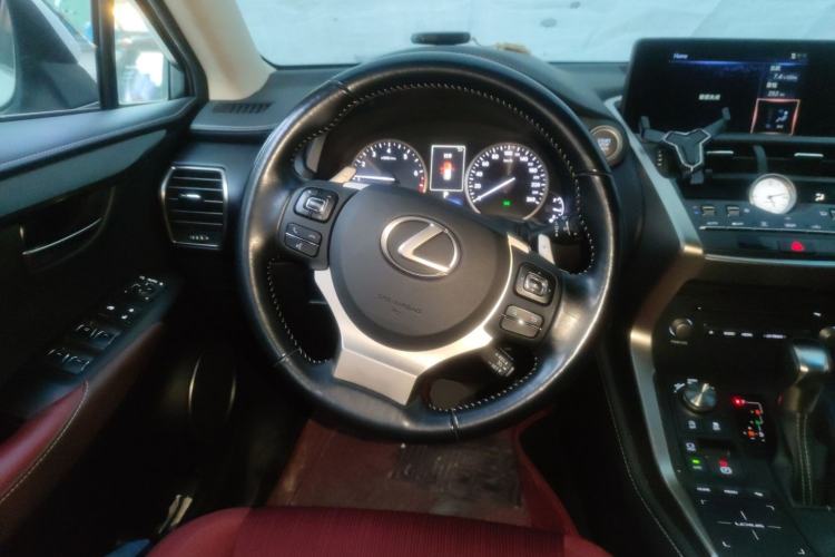 Used Lexus NX 2017 200 Front-Wheel-Drive X-Trail SE Edition Steering Wheel