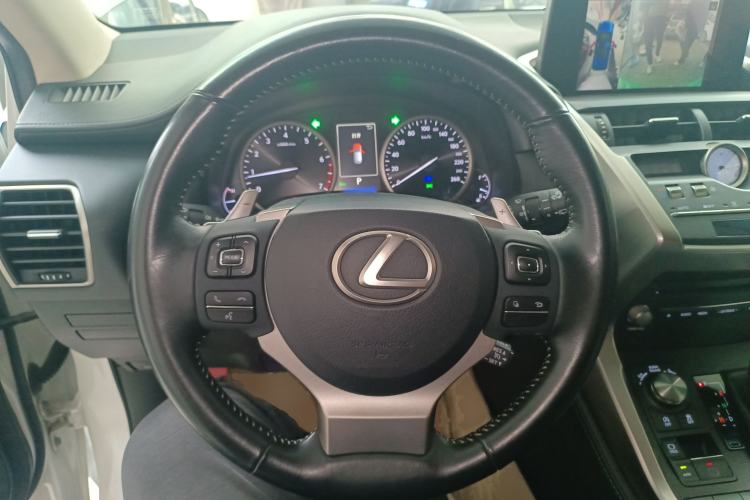 Used Lexus NX 2017 200 Front-Wheel-Drive X-Trail SE Edition Steering Wheel