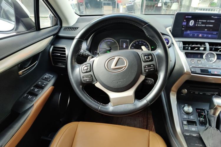 Used Lexus NX 2017 300h Front-Drive FENGSHANG Edition Steering Wheel