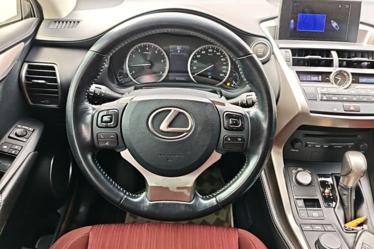 Used Lexus NX 2017 200 Front-Wheel-Drive X-Trail SE Edition Steering Wheel