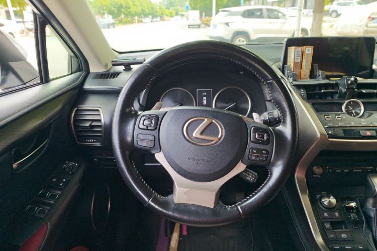 Used Lexus NX 2017 300h Front-Drive FENGSHANG Edition Steering Wheel