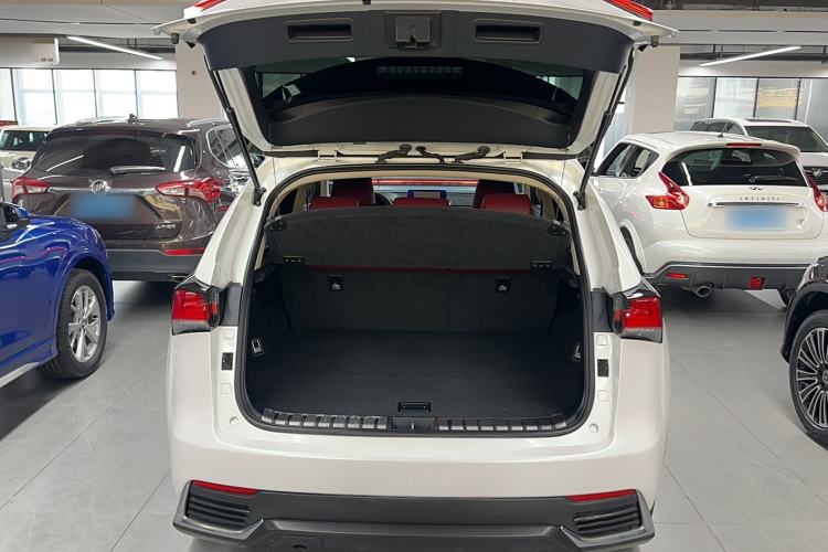Used Lexus NX 2017 200 Front-Wheel-Drive X-Trail SE Edition Trunk