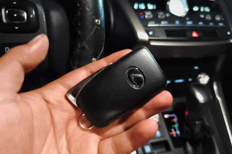 Used Lexus NX 2017 200 All-Wheel Drive Fēngshàng Edition Vehicle Key