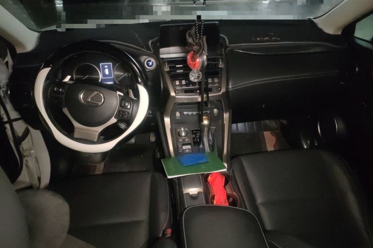 Used Lexus NX 2017 300h Front-Drive FENGSHANG Edition Center Console