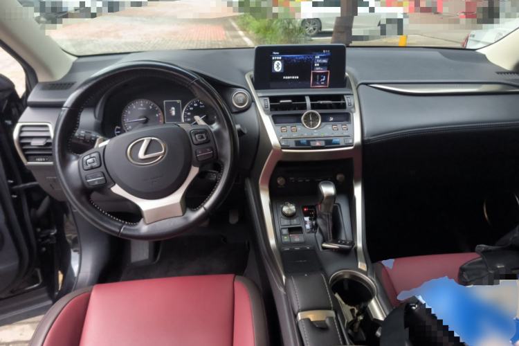 Used Lexus NX 2018 300 Front-Drive Freeline Edition Center Console