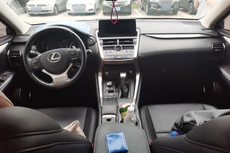 Used Lexus NX 2018 200 Front-Wheel-Drive X-Trail Version China V Standard Center Console