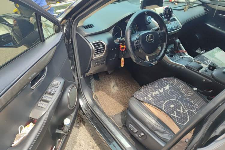 Used Lexus NX 2018 200 All-Wheel Drive FENGSHANG Version China VI Standard Driver Seat