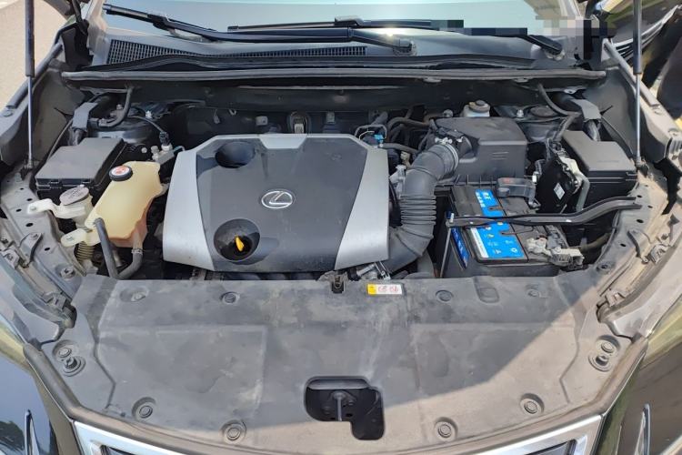 Used Lexus NX 2018 200 All-Wheel Drive FENGSHANG Version China VI Standard Engine Bay