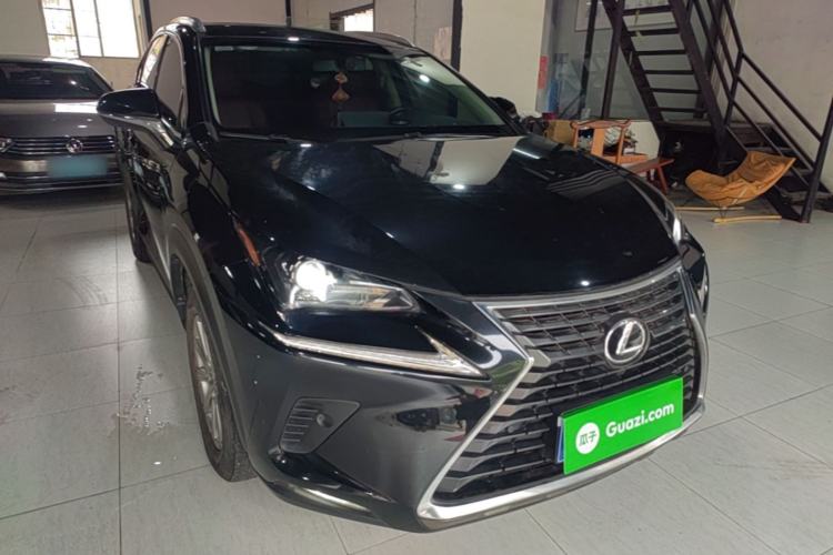 Used Lexus NX 2018 300 Front-Drive Freeline Edition Front Right 45 Deg