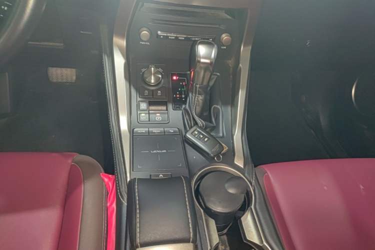 Used Lexus NX 2018 300 Front-Drive Freeline Edition Gear Lever