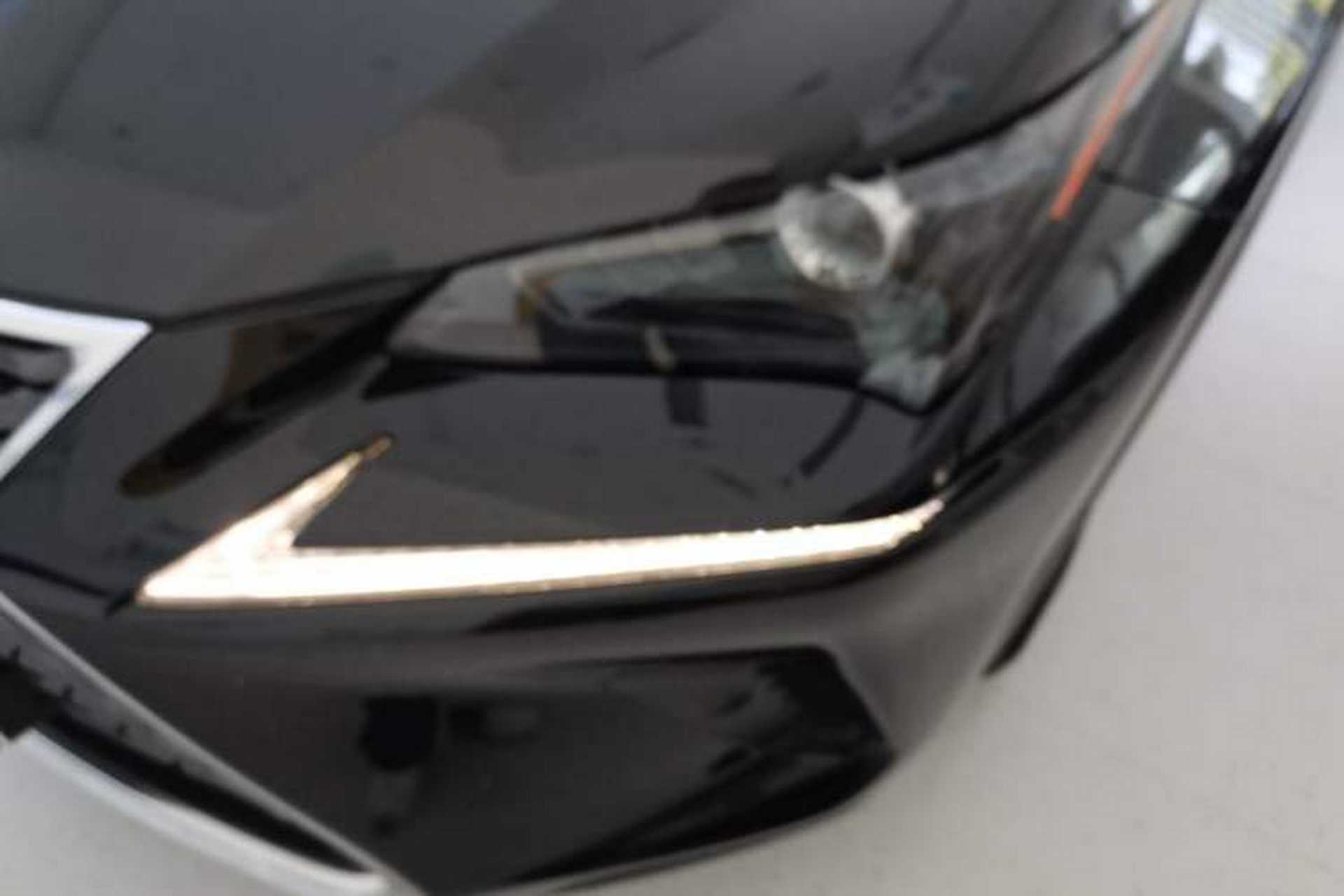 Used Lexus NX 2018 300h Front-Wheel-Drive FENGSHANG Version China V Emission Standard Left Front Headlight
