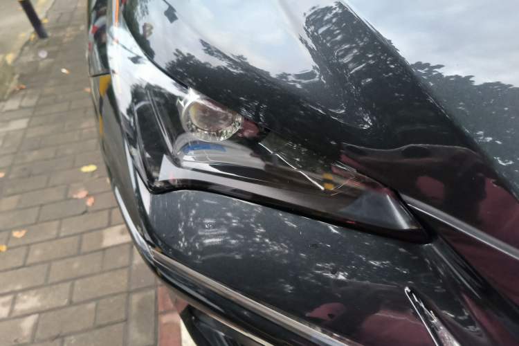 Used Lexus NX 2018 300 Front-Drive Freeline Edition Right Front Headlight