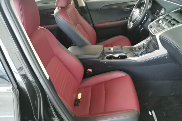Used Lexus NX 2018 300h Front-Wheel-Drive FENGSHANG Version China V Emission Standard Right Front Seat