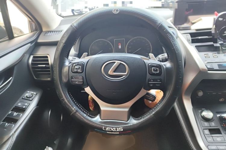 Used Lexus NX 2018 200 All-Wheel Drive FENGSHANG Version China VI Standard Steering Wheel