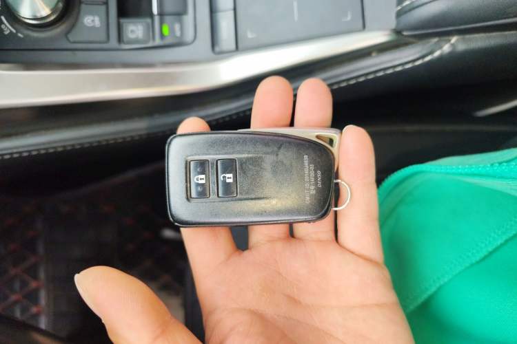 Used Lexus NX 2018 200 Front-Wheel-Drive X-Trail Version China V Standard Vehicle Key
