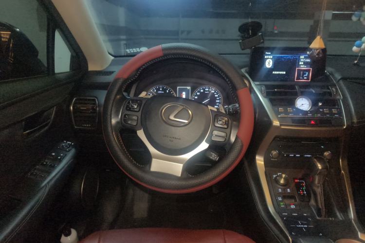 Used Lexus NX 2018 200 Front-Wheel-Drive X-Trail Version China V Standard Steering Wheel