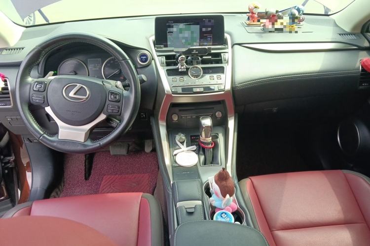 Used Lexus NX 2018 300h Front-Wheel-Drive FENGSHANG Version China V Emission Standard Center Console