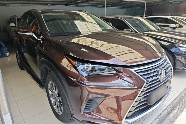 Used Lexus NX 2018 300h Front-Drive FENGSHANG Version China VI Standard Front Right 45 Deg