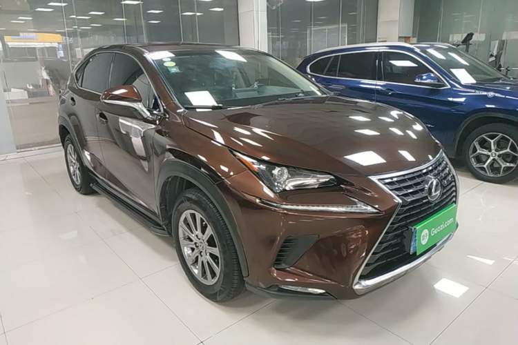 Used Lexus NX 2018 200 Front-Wheel-Drive Xingxing Edition China VI Standard Front Right 45 Deg