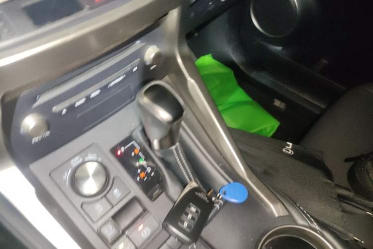 Used Lexus NX 2018 300 Front-Drive Freeline Edition Gear Lever